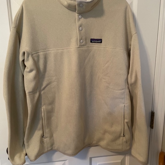 Patagonia Light Weight Better Sweater Pullover - Picture 3 of 4